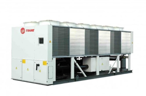 Чиллер большой производительности воздушного охлаждения Trane RTAC400 с винтовым компрессором
