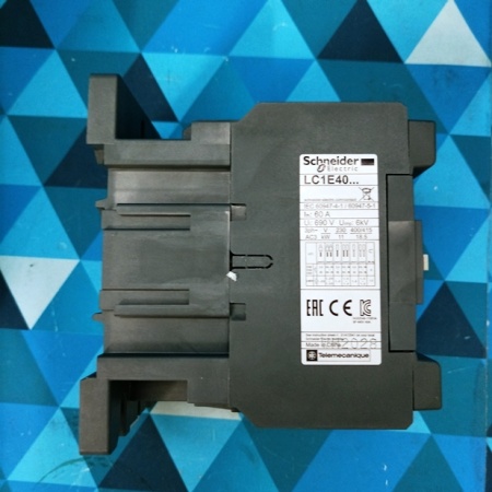 Контактор Schneider Electric 220V 18,5kW 40A LC1E40M5