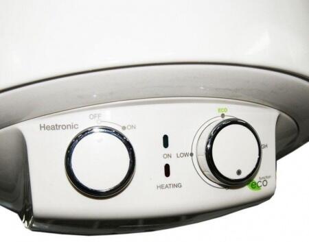 Электрический накопительный водонагреватель Electrolux EWH 100 Heatronic DryHeat