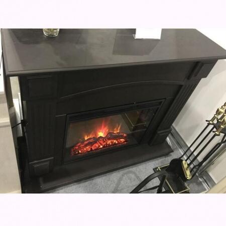Пристенный камин в квартиру электрический Real-Flame Carolina 25,5/24 DN с очагом Kendal 24