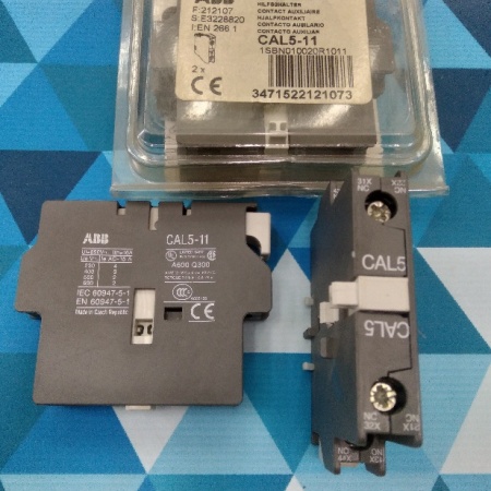 Контактный блок ABB CAL5-11 1НО+1НЗ боковой для AL9... AL40, NL..., UA16...UA75 (Код EAN: 3471522121