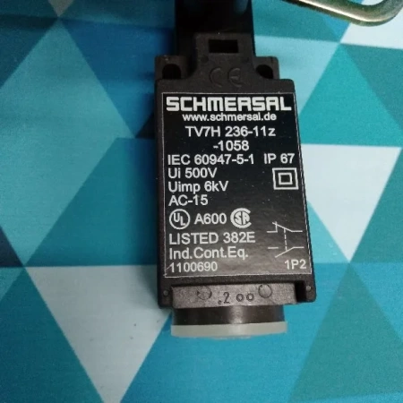 Концевой выключатель AGB304 \ HGDL (10016) SCHMERSAL Германия