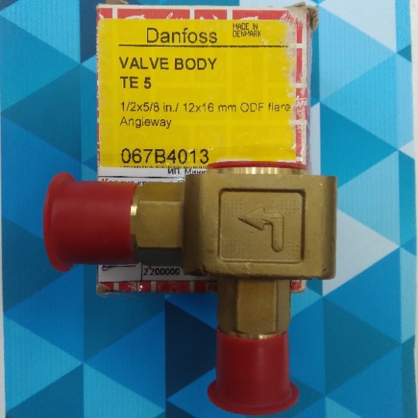Корпус клапана (067B4013) Danfoss к ТРВ TЕ 5 (под отбортовку 1/2х5/8, 12х16мм, ODF, угловой)