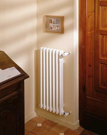 Стальной трубчатый радиатор 3-колончатый Zehnder 3057/26 TL