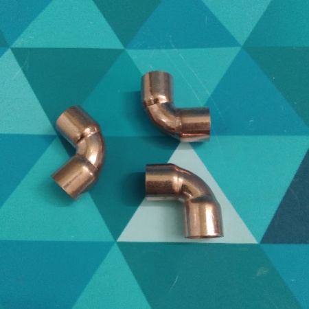 Угол медный 90гр. 3/8" (9.52мм.) пайка