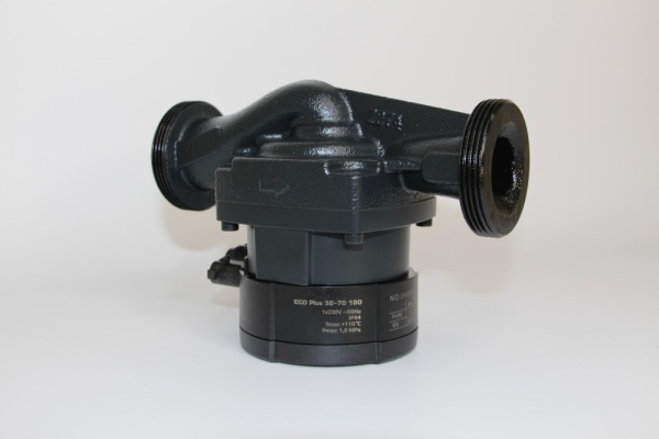 Циркуляционный насос ECO Plus 32-70 180 (с комплектом гаек)